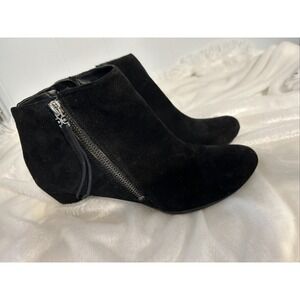 Sam Edelman Sadee Bootie Black Suede| 8M. Ankle Boots. Zip up.